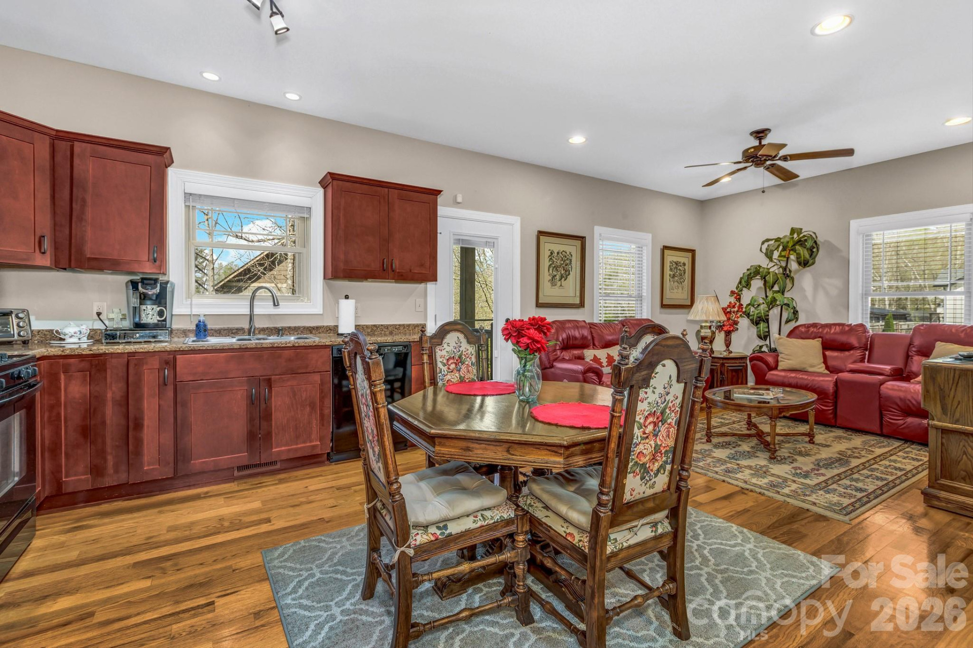 122 Craggy Street - Photo 21