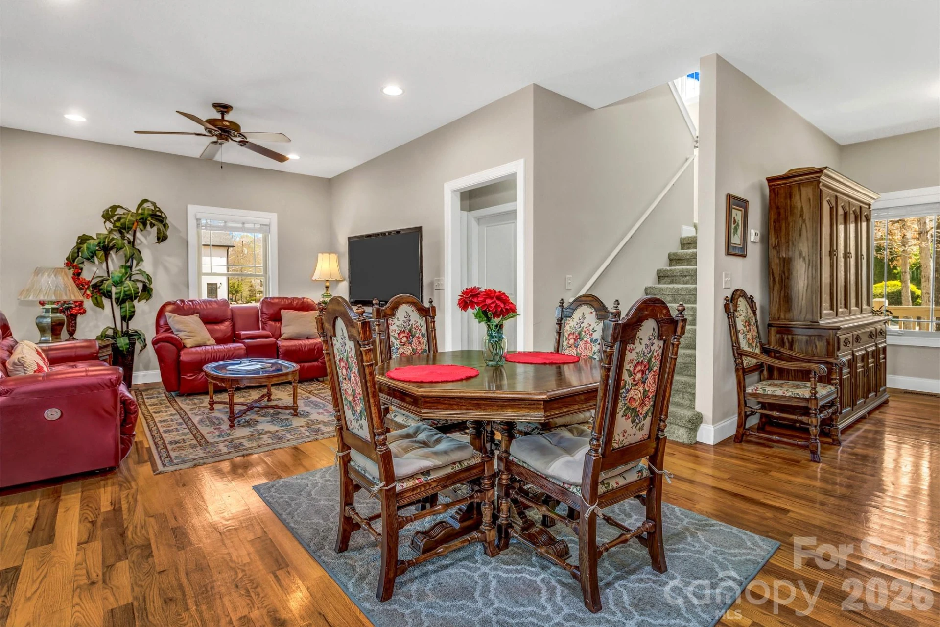 122 Craggy Street - Photo 4