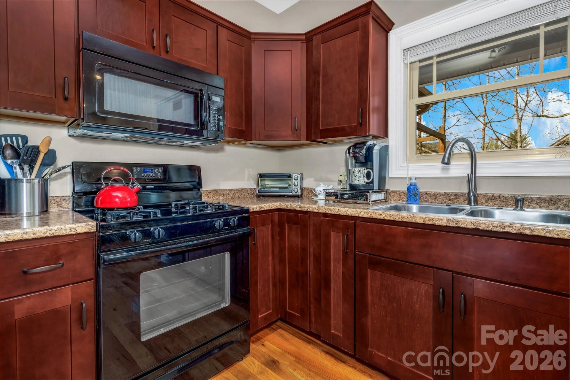122 Craggy Street - Photo 6