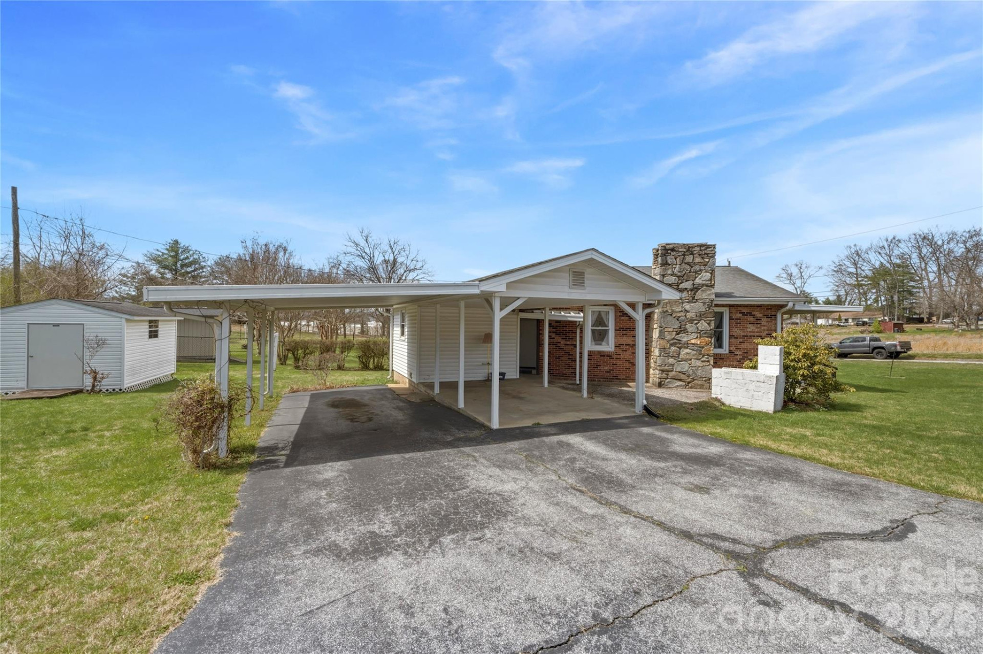 429 Jack Street - Photo 2