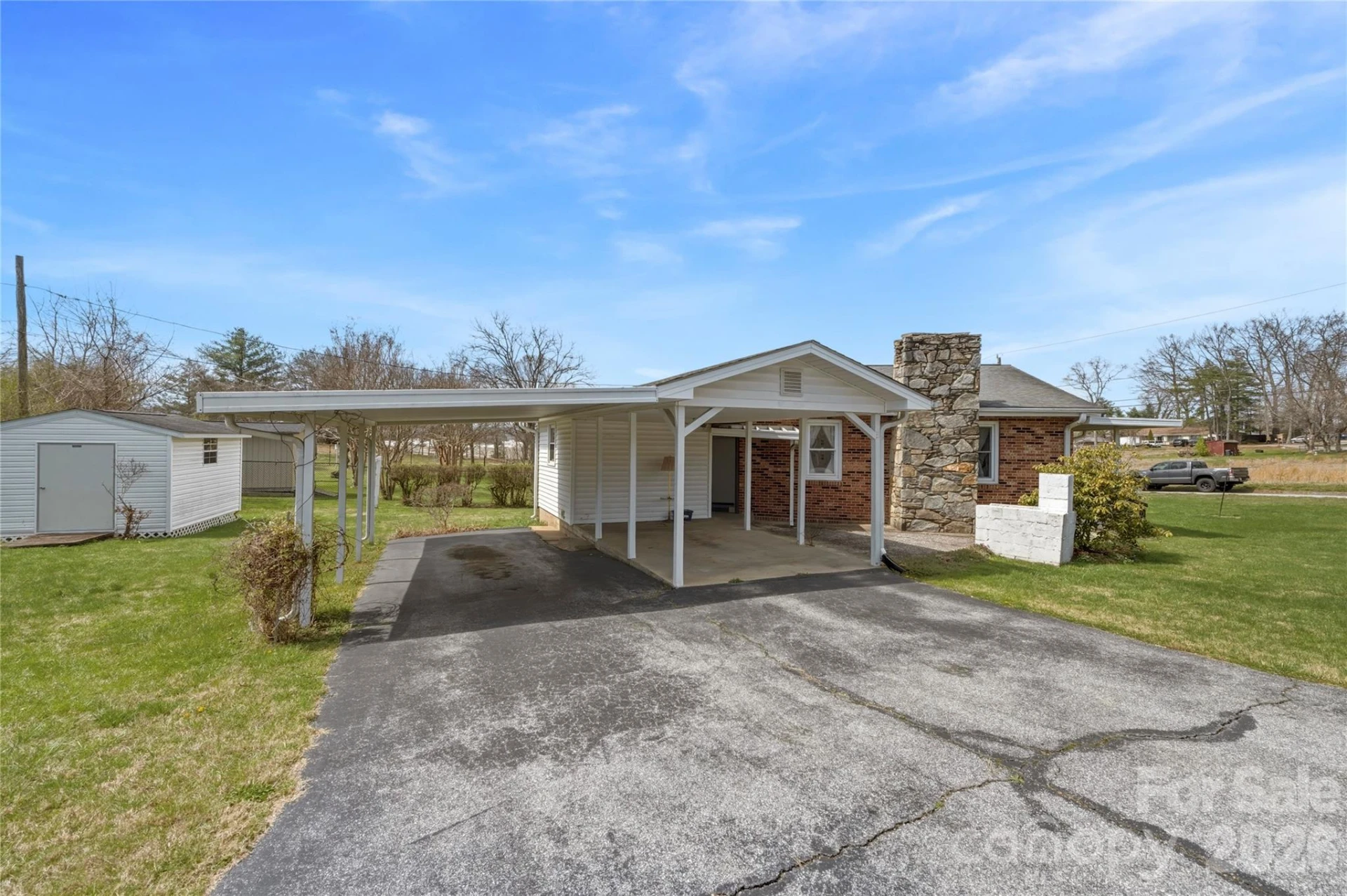 429 Jack Street - Photo 2