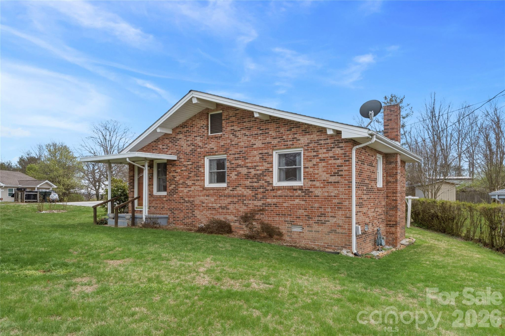 429 Jack Street - Photo 4