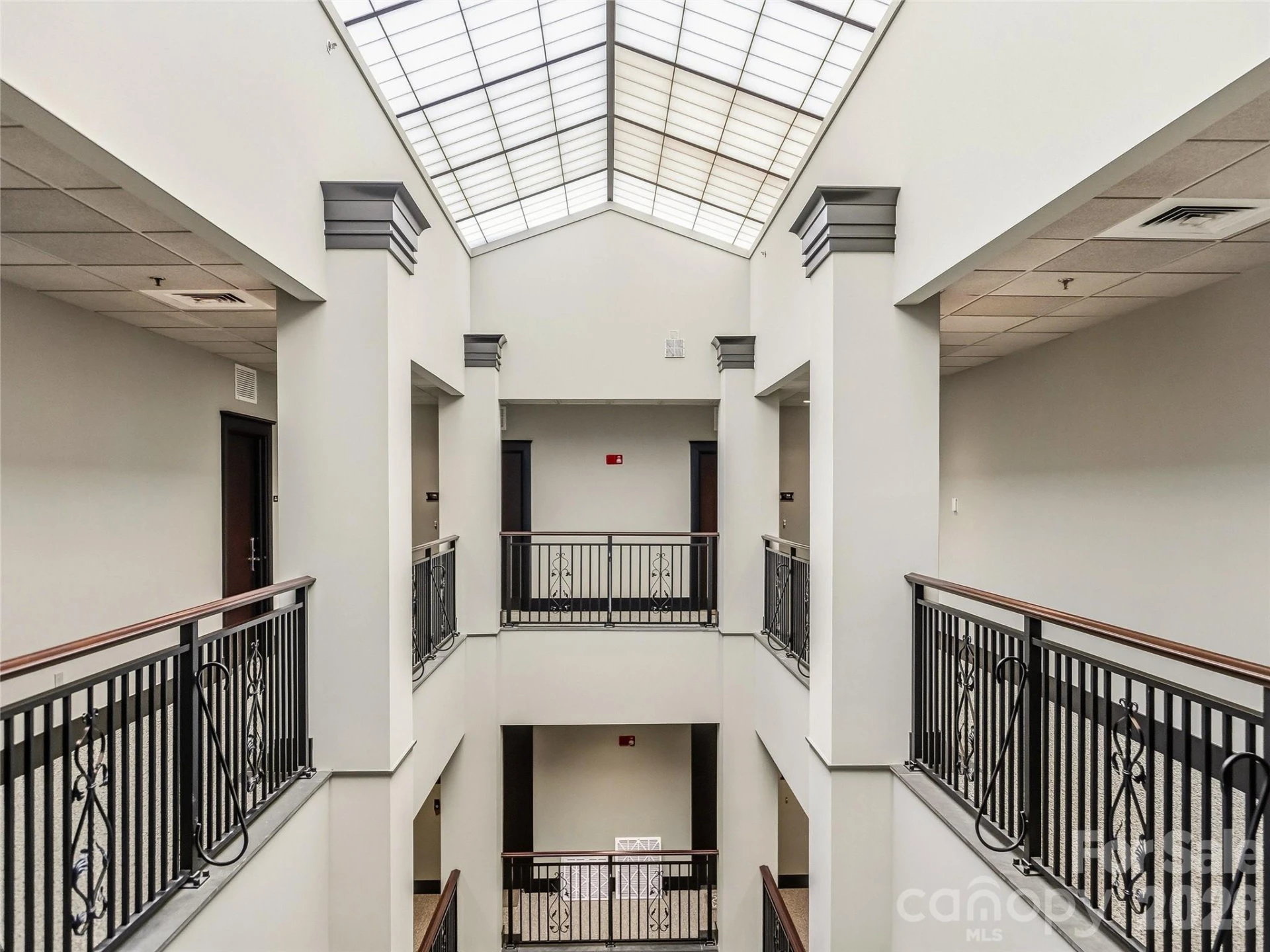 21 Battery Park Avenue #708 - Photo 30