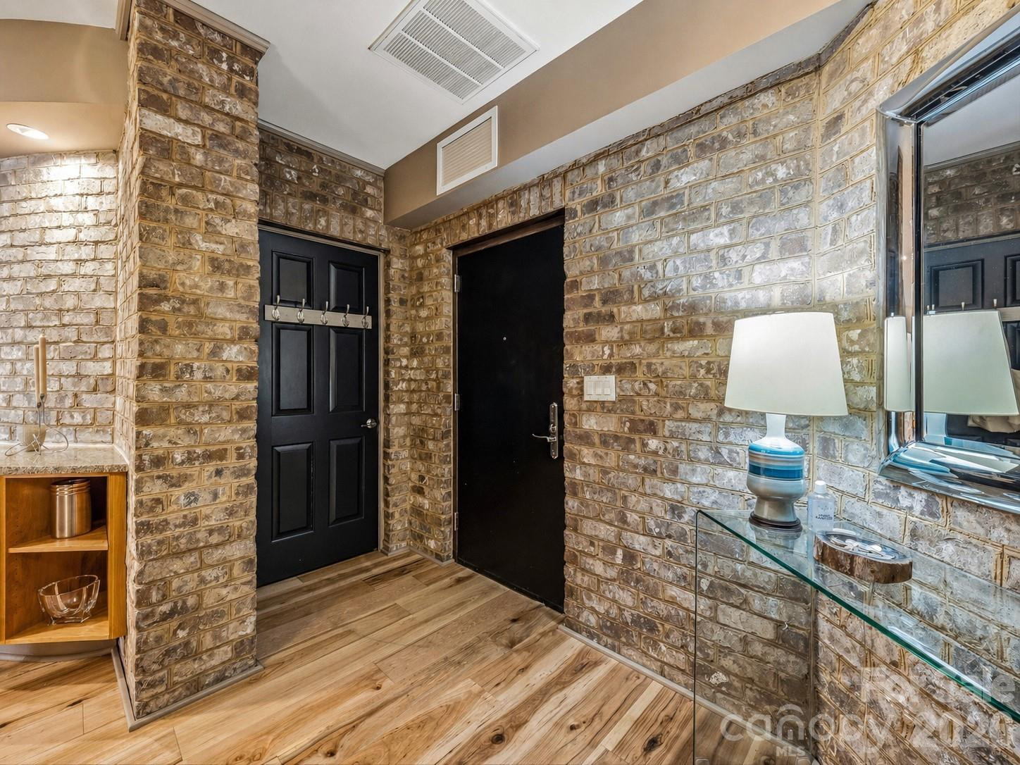 21 Battery Park Avenue #708 - Photo 5