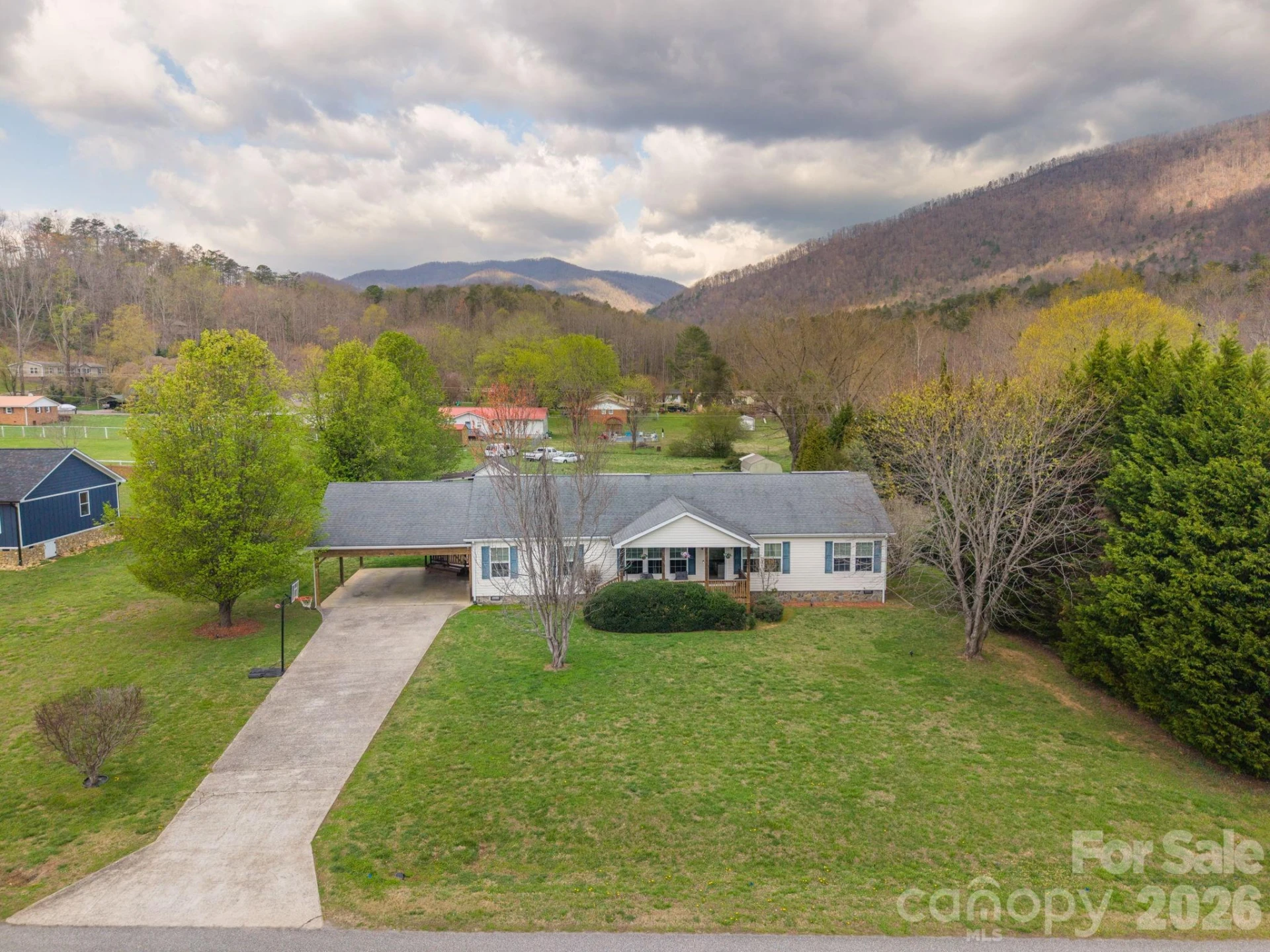 22 Brookfield Lane