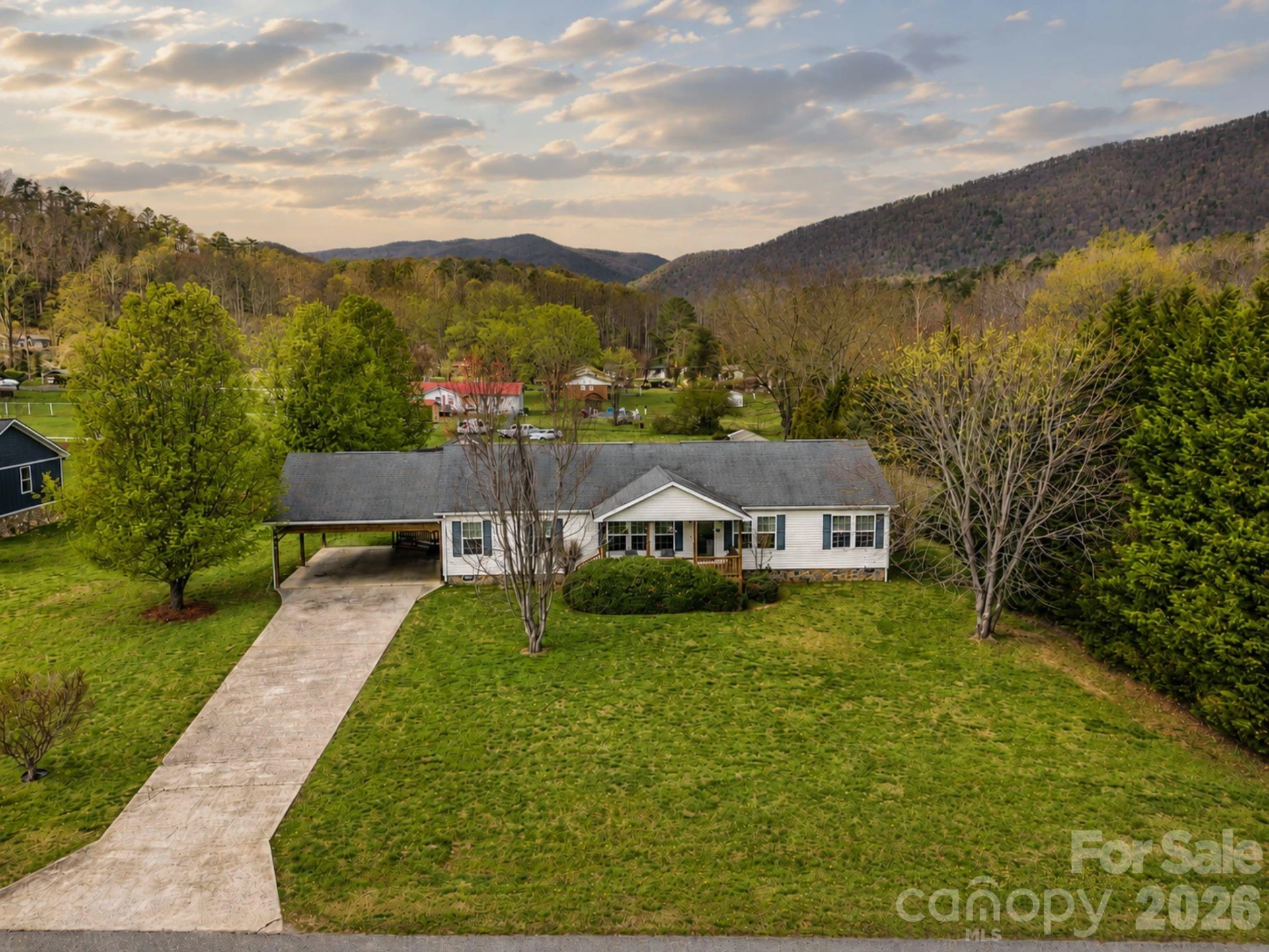 22 Brookfield Lane - Photo 2