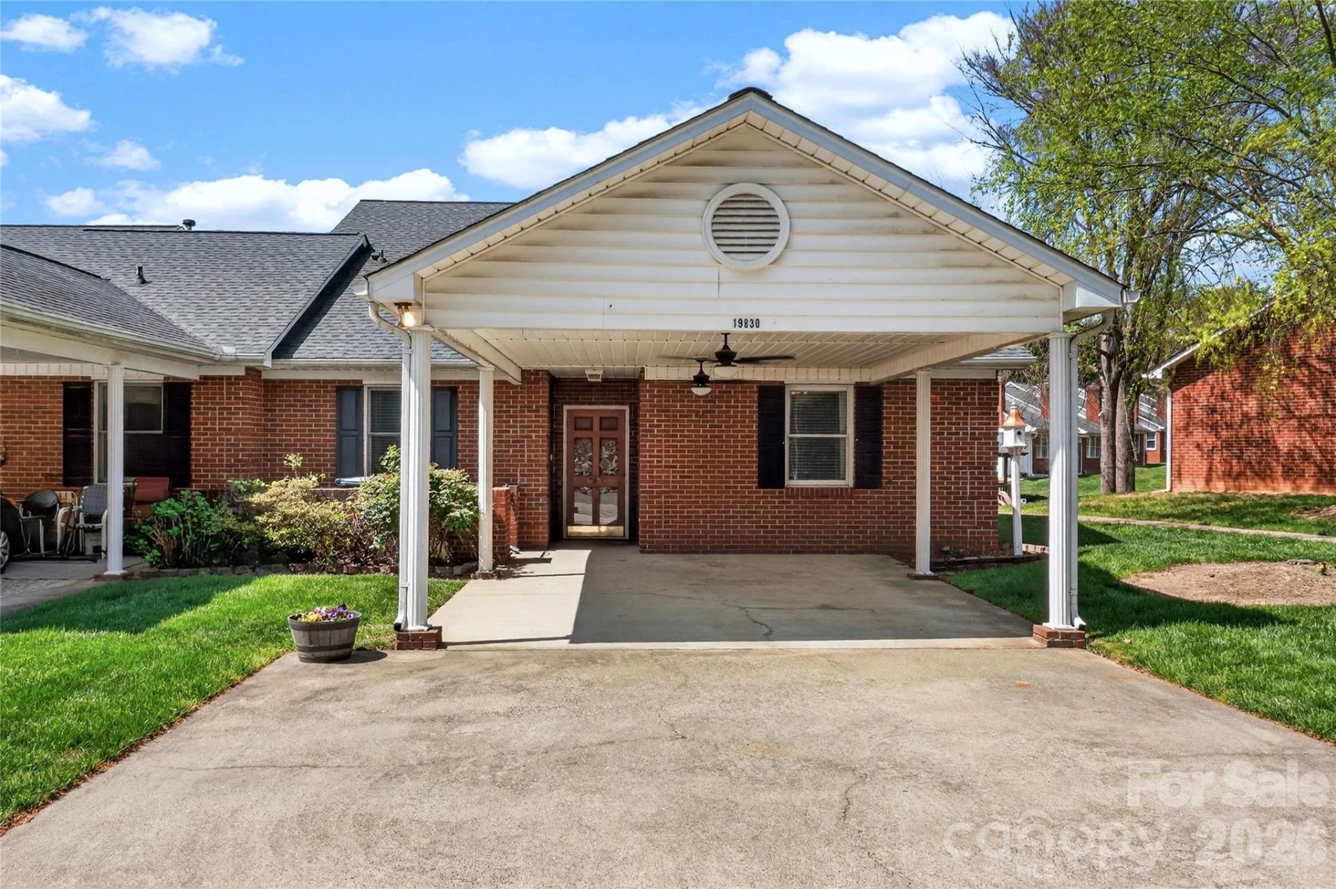 19830 Oak Leaf Circle - Photo 4