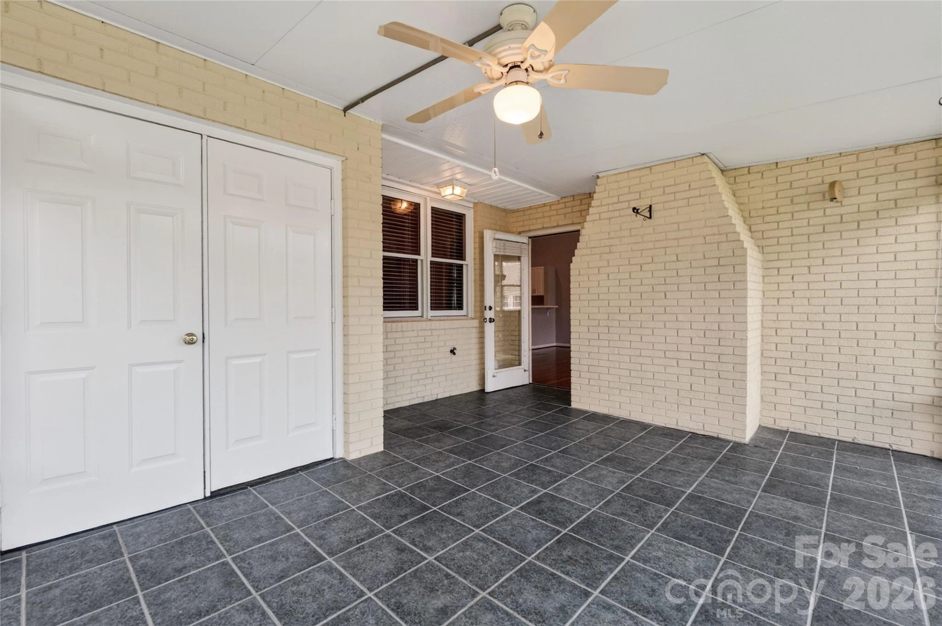 19830 Oak Leaf Circle - Photo 32