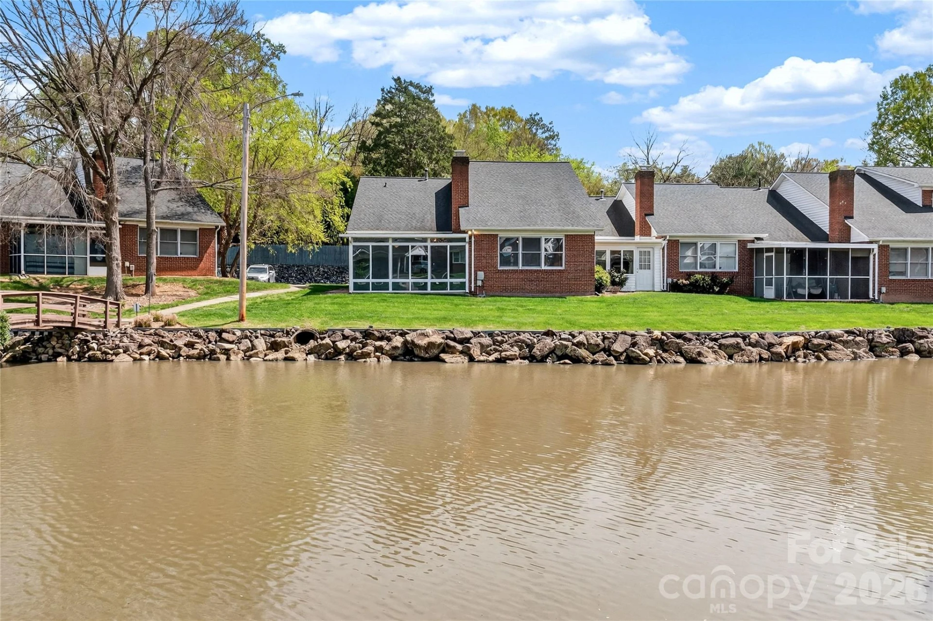 19830 Oak Leaf Circle - Photo 36
