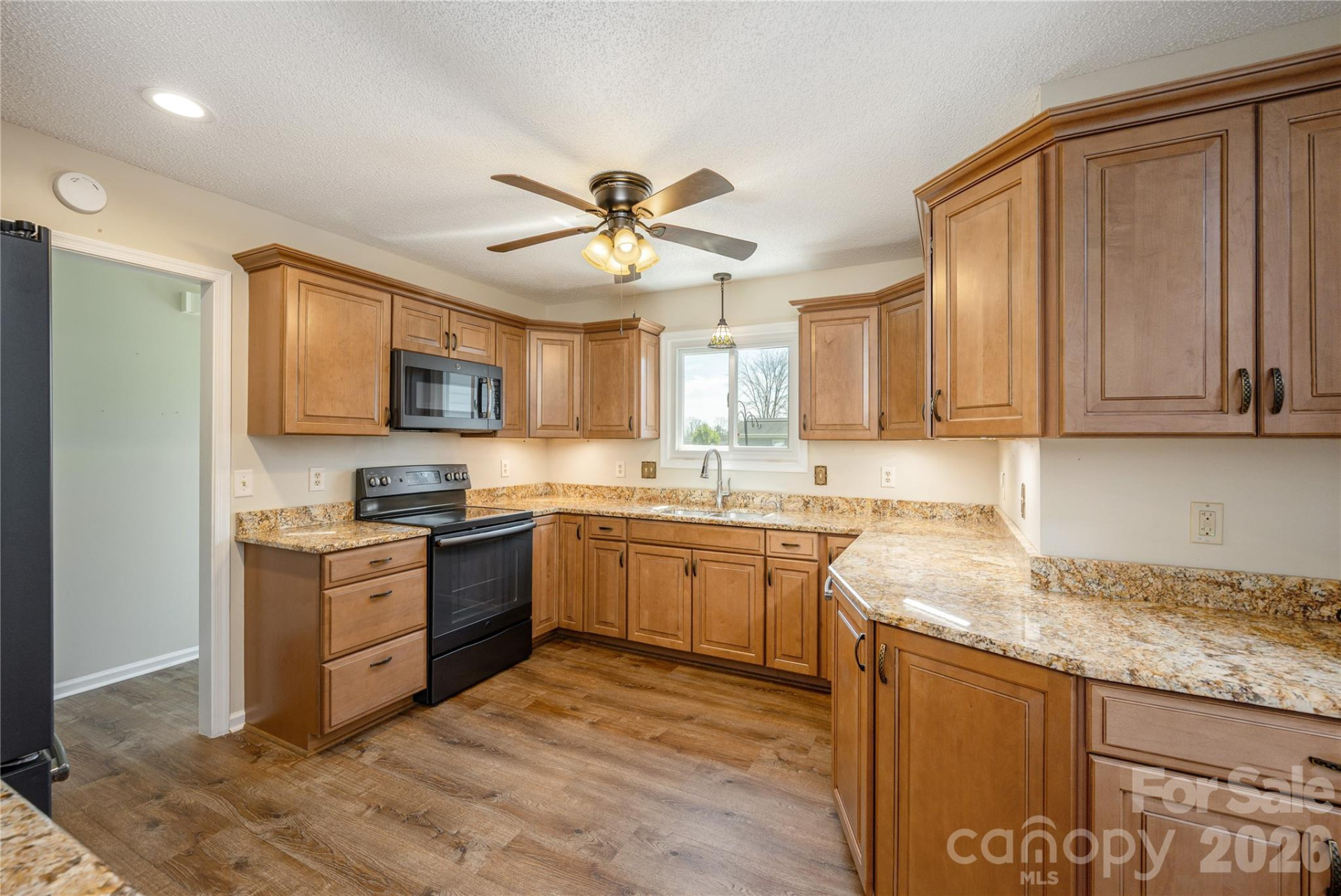 176 Derbyshire Drive - Photo 14