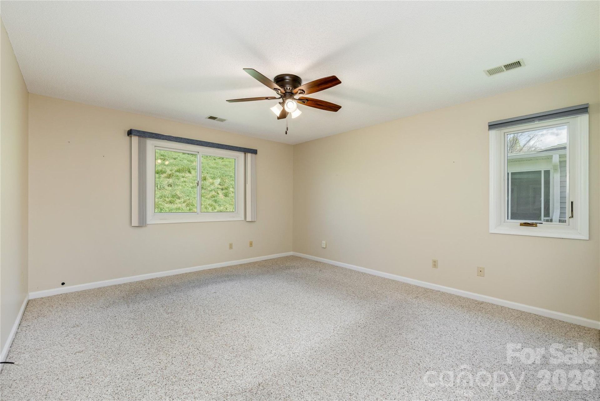 176 Derbyshire Drive - Photo 17