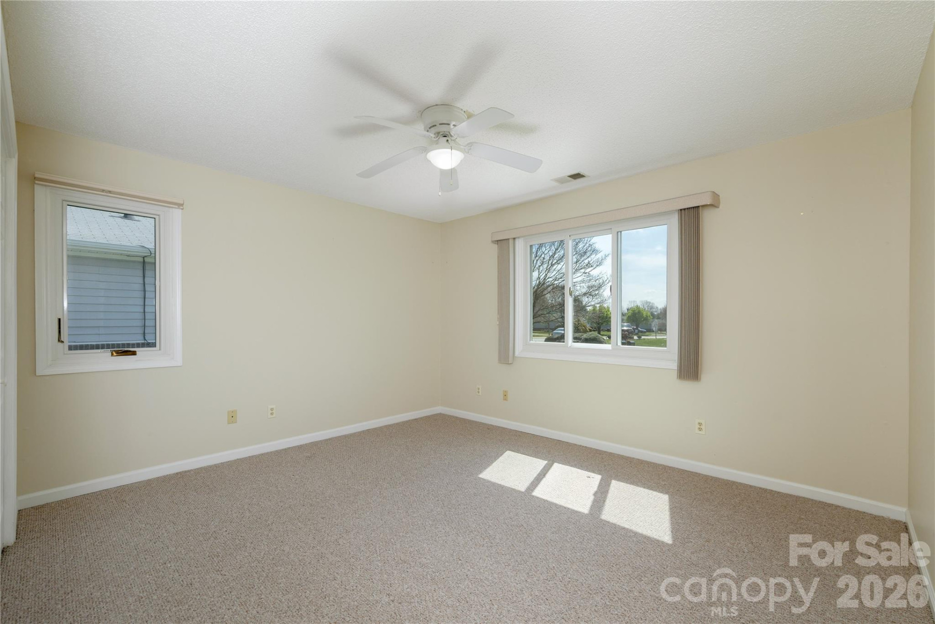 176 Derbyshire Drive - Photo 19