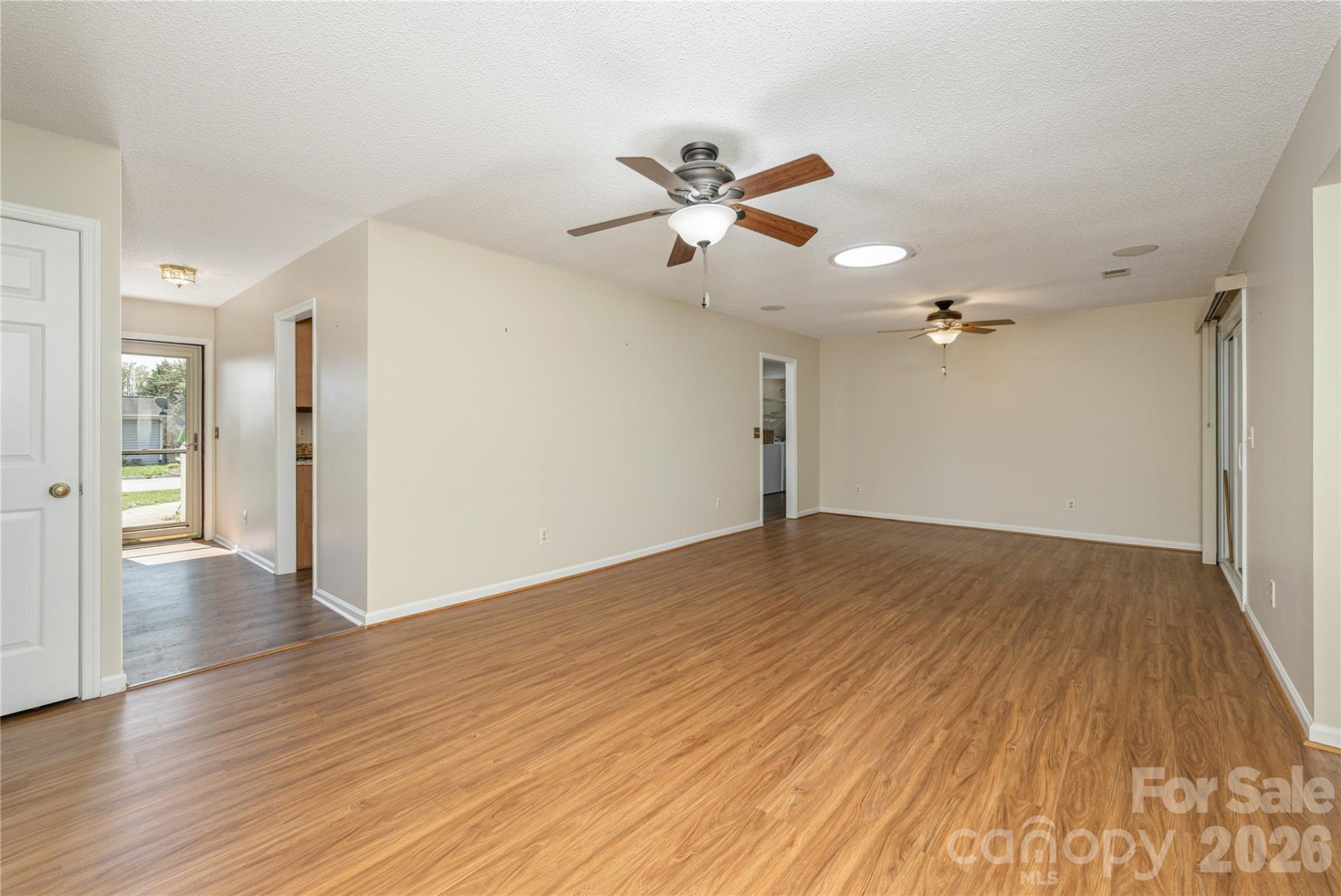 176 Derbyshire Drive - Photo 7