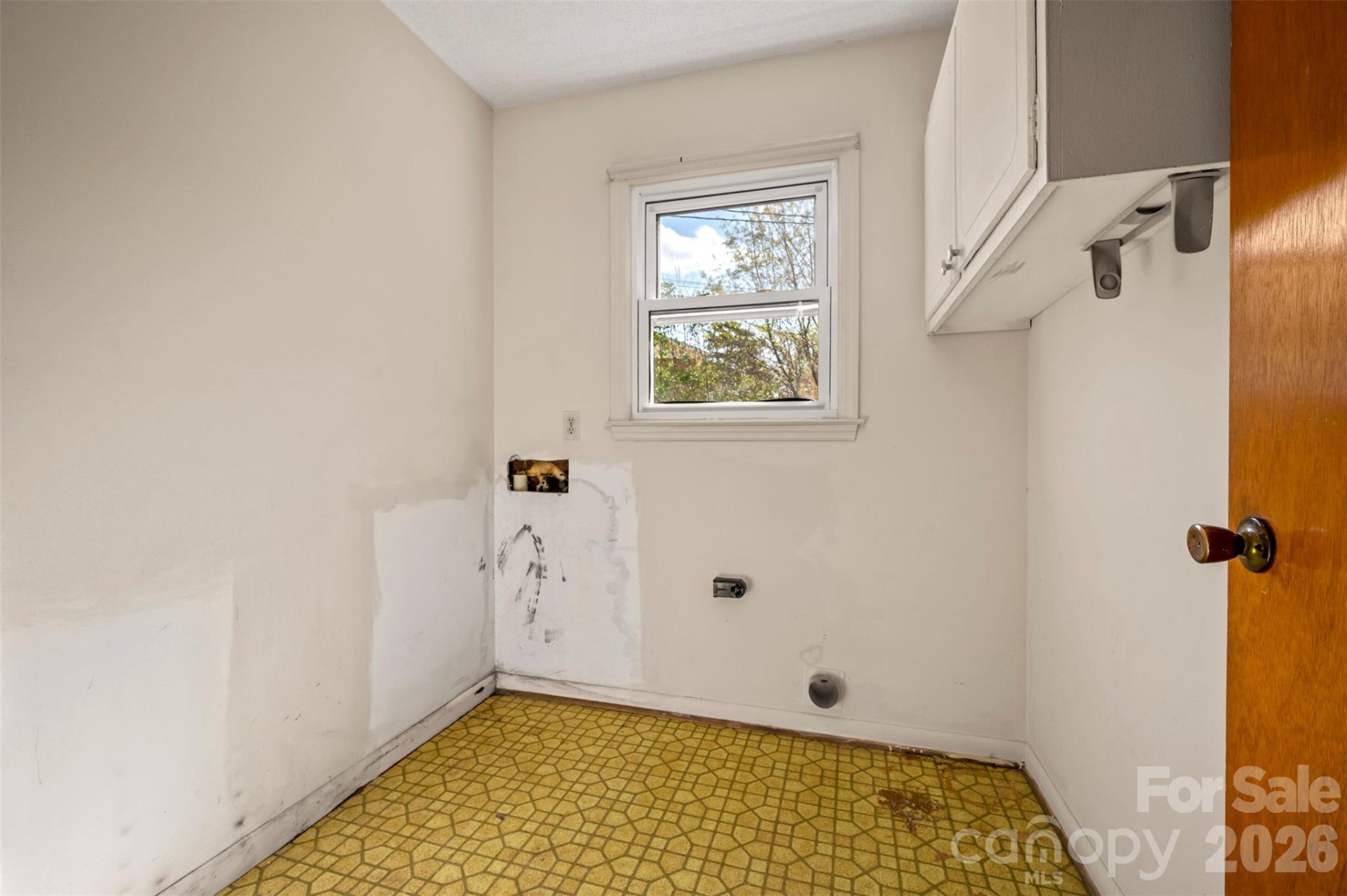 215 Windover Drive - Photo 10