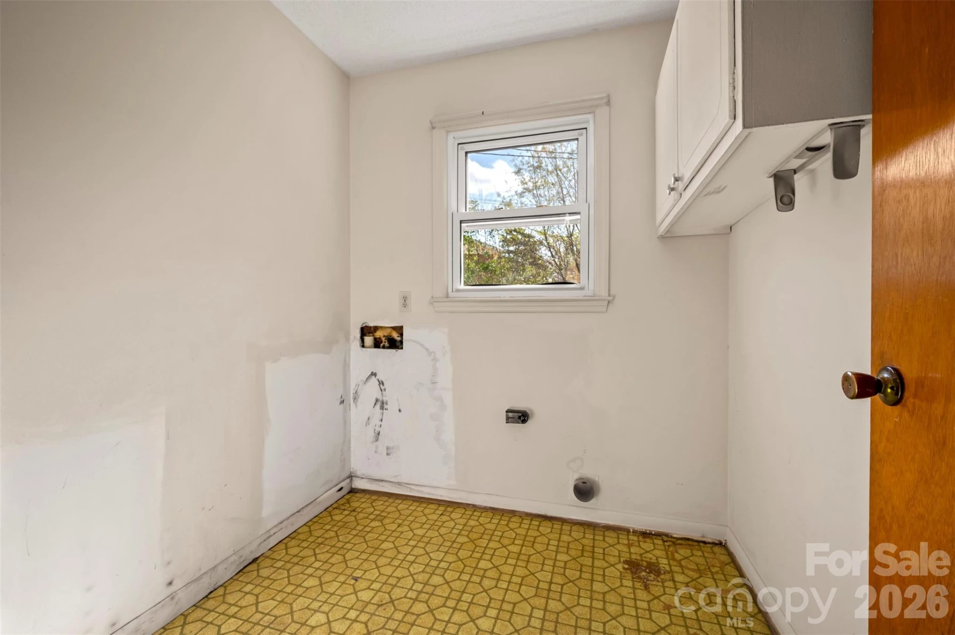 215 Windover Drive - Photo 10