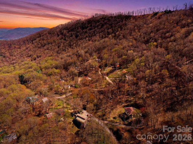 210 Apple Creek Road, Waynesville, NC, 28786