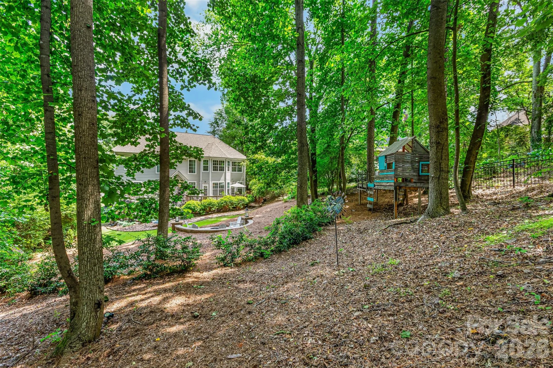 21329 Crown Lake Drive - Photo 33