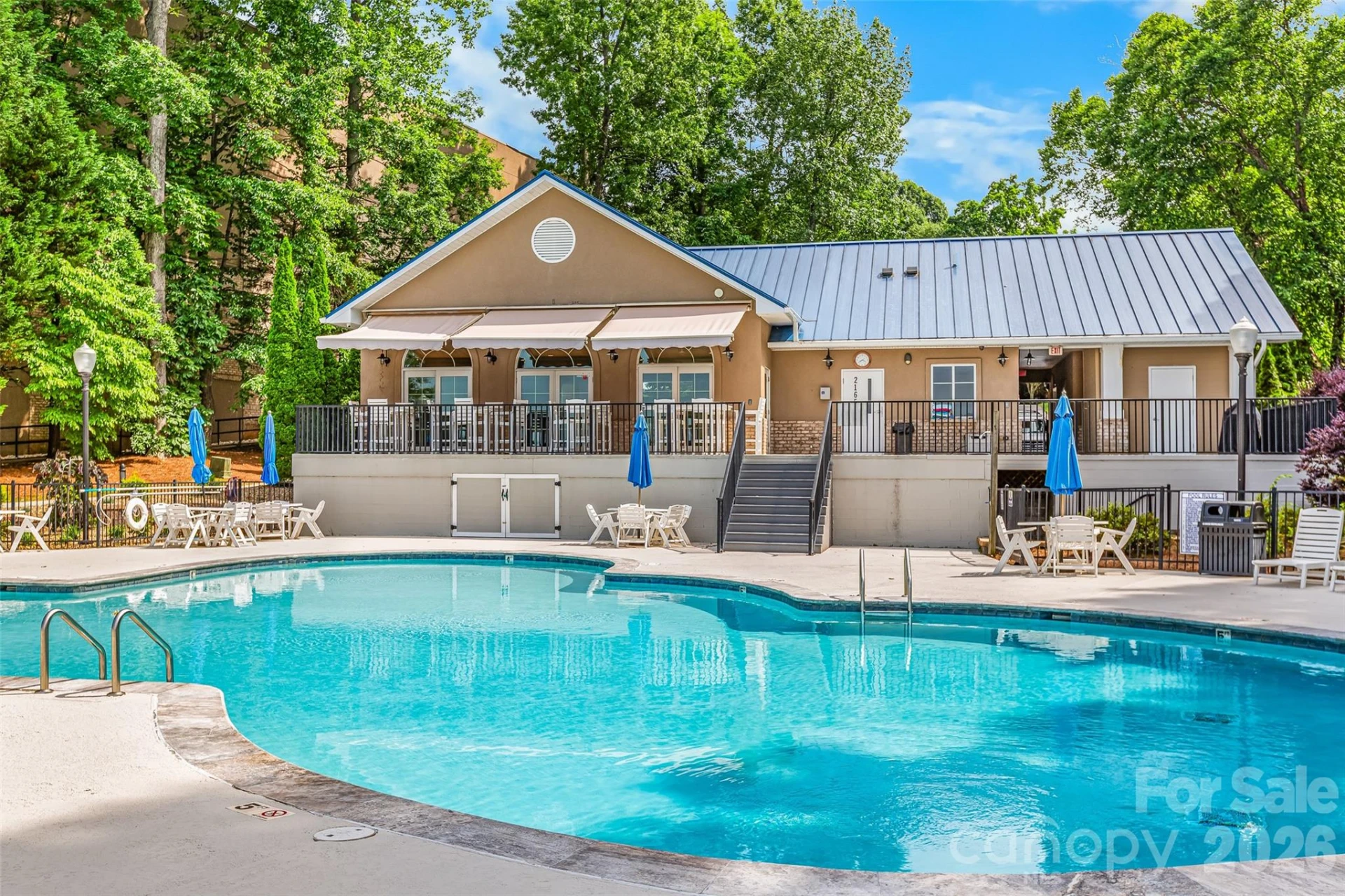 21329 Crown Lake Drive - Photo 38