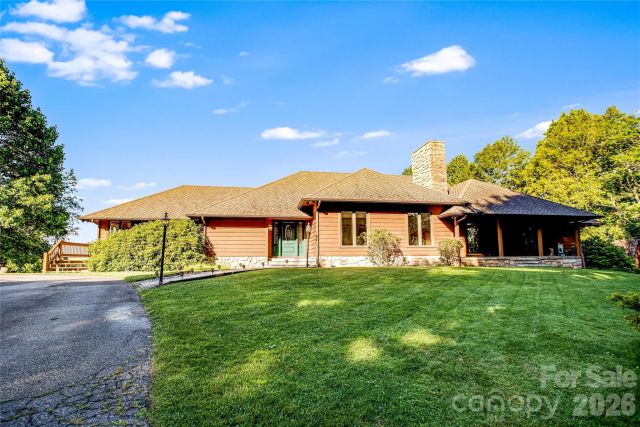 1087 Brigadoon Drive