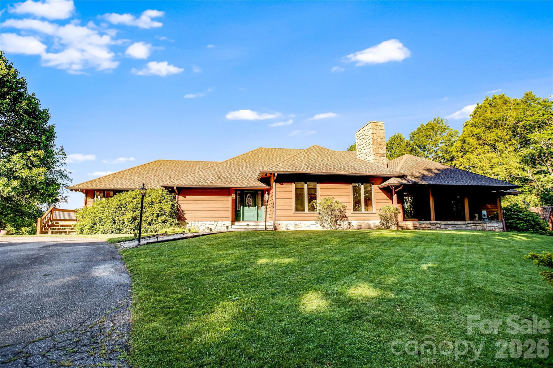 1087 Brigadoon Drive