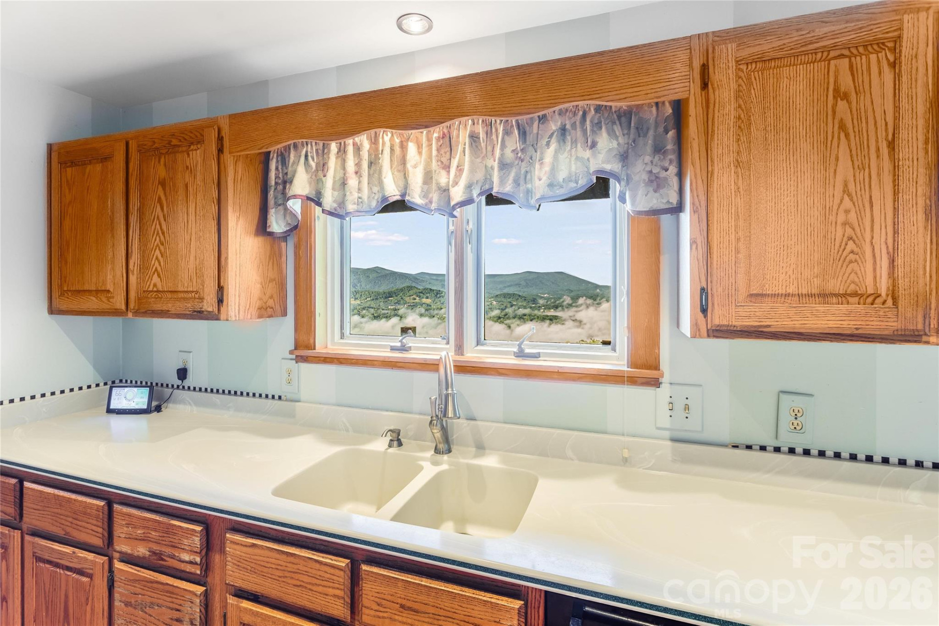 1087 Brigadoon Drive - Photo 8