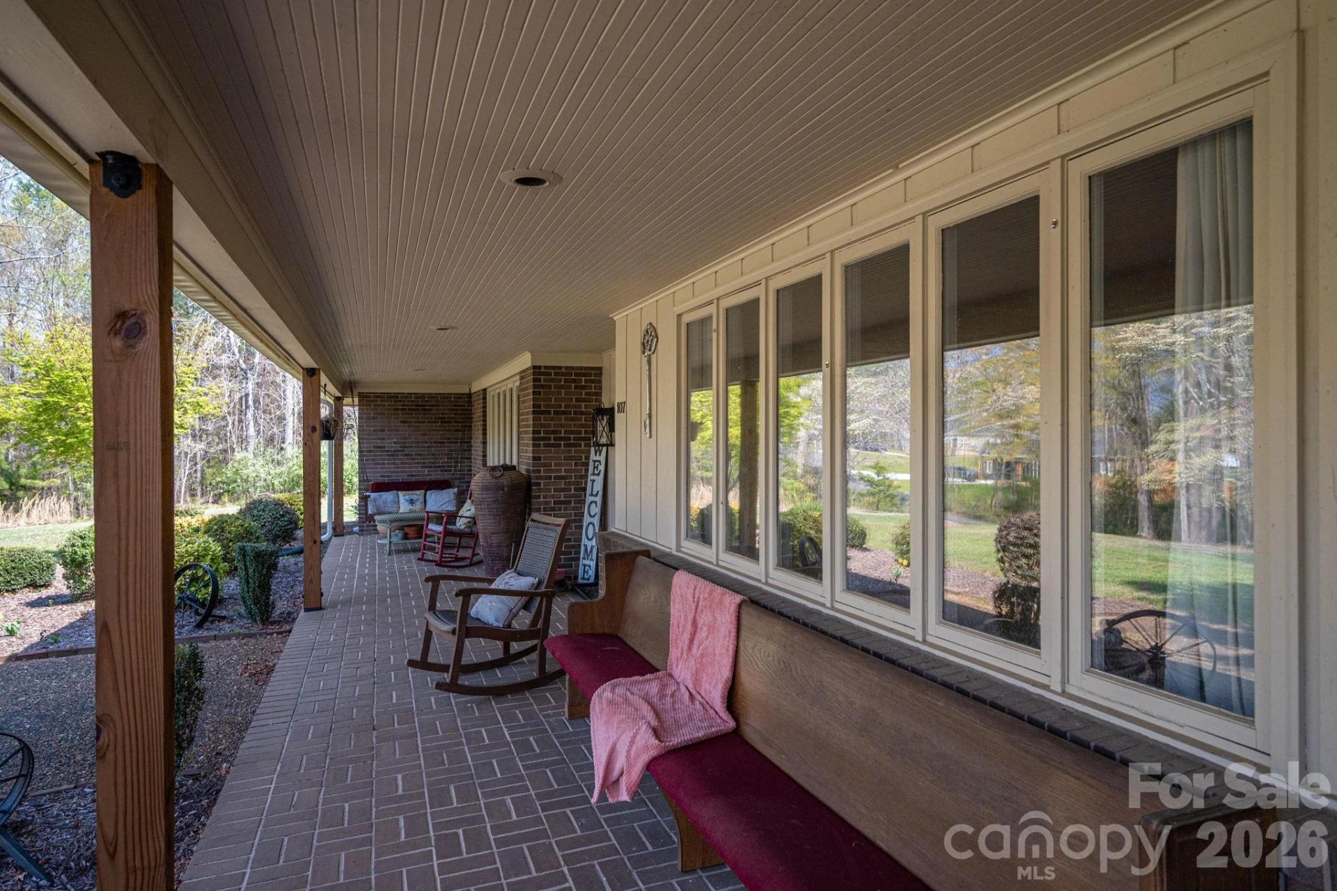 107 Lakeside Drive - Photo 6