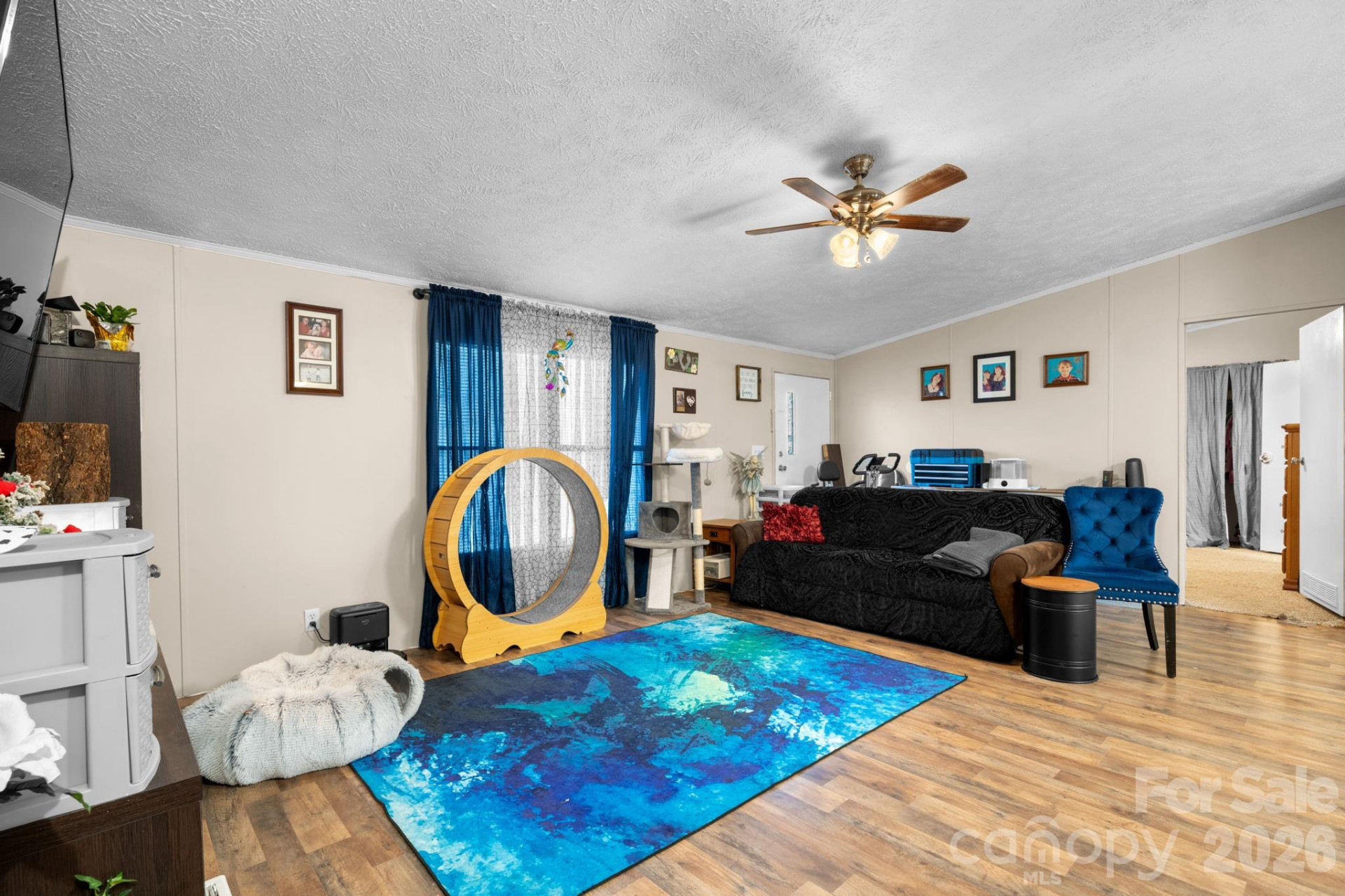 7911 Bailey Road - Photo 14