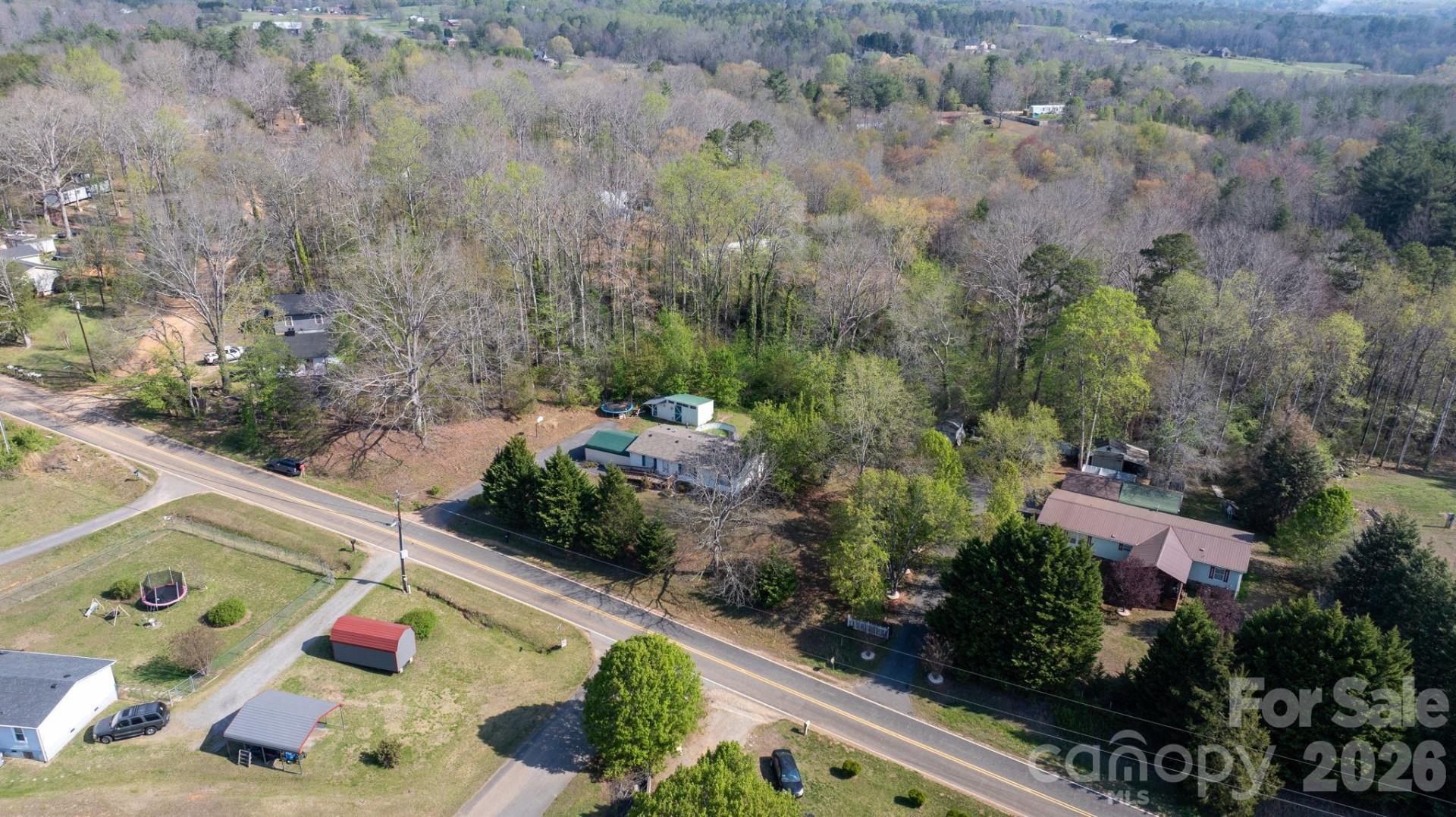 7911 Bailey Road - Photo 32
