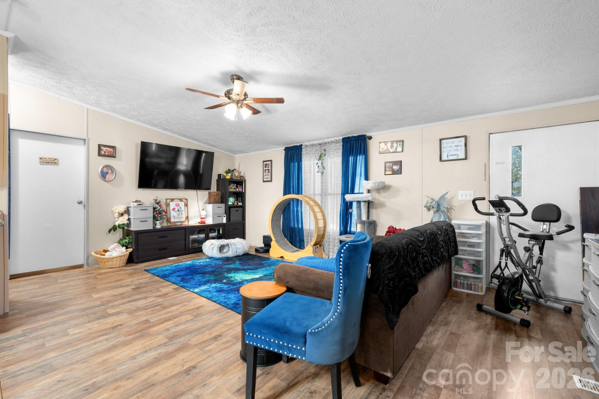 7911 Bailey Road - Photo 5