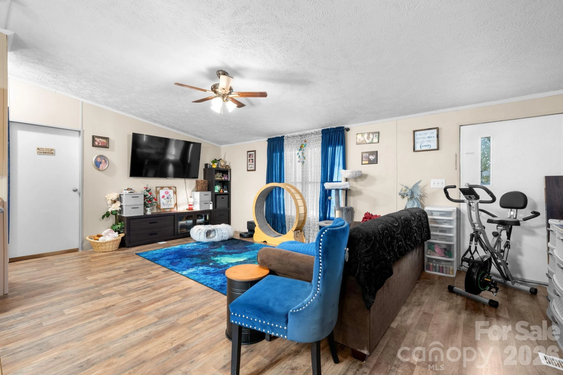 7911 Bailey Road - Photo 5