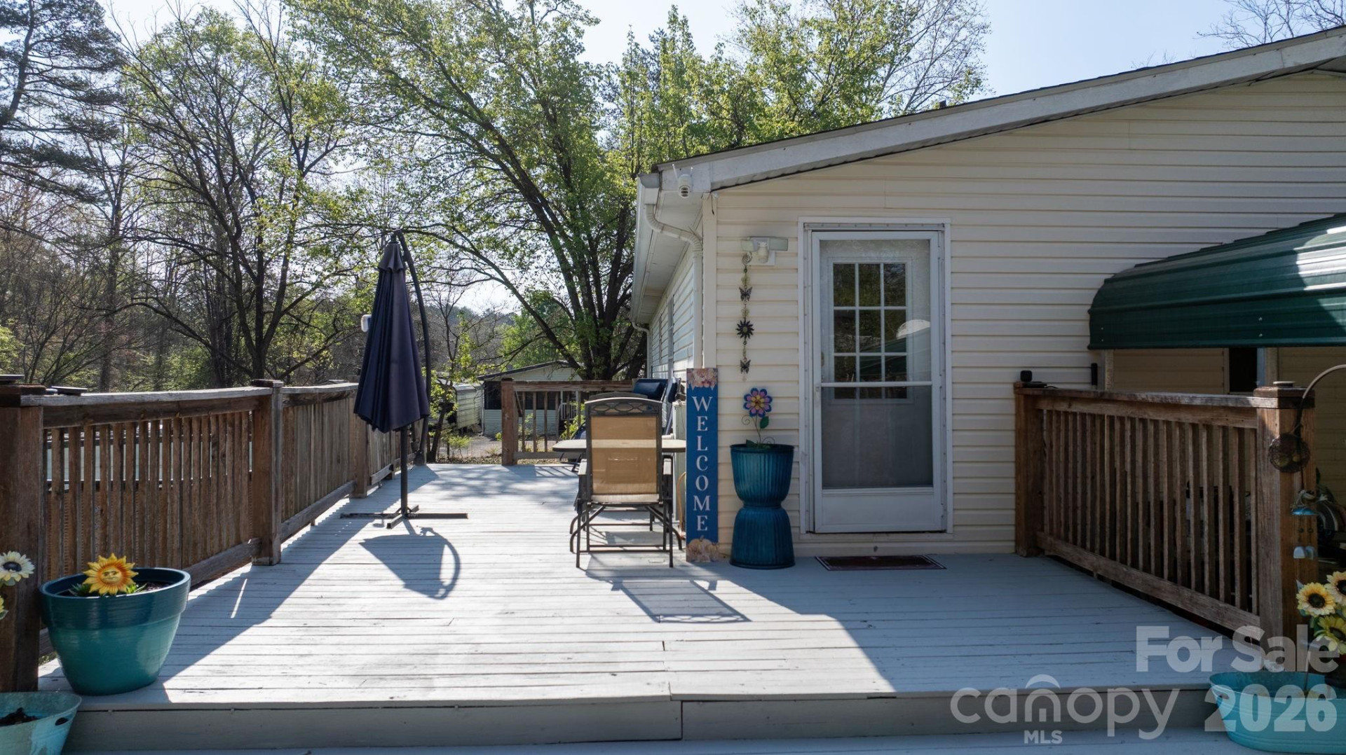 7911 Bailey Road - Photo 7