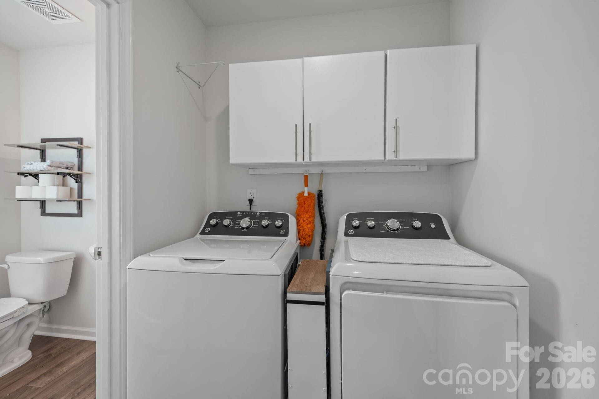 83 Malcolm Court - Photo 11