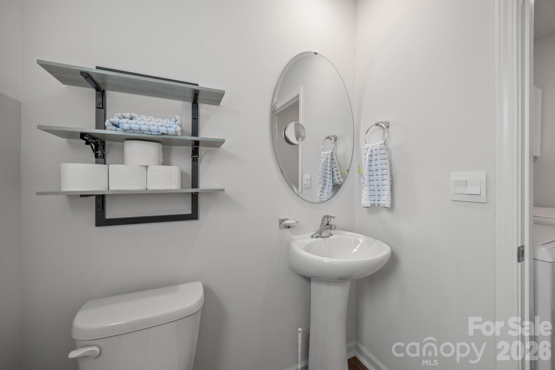 83 Malcolm Court - Photo 12