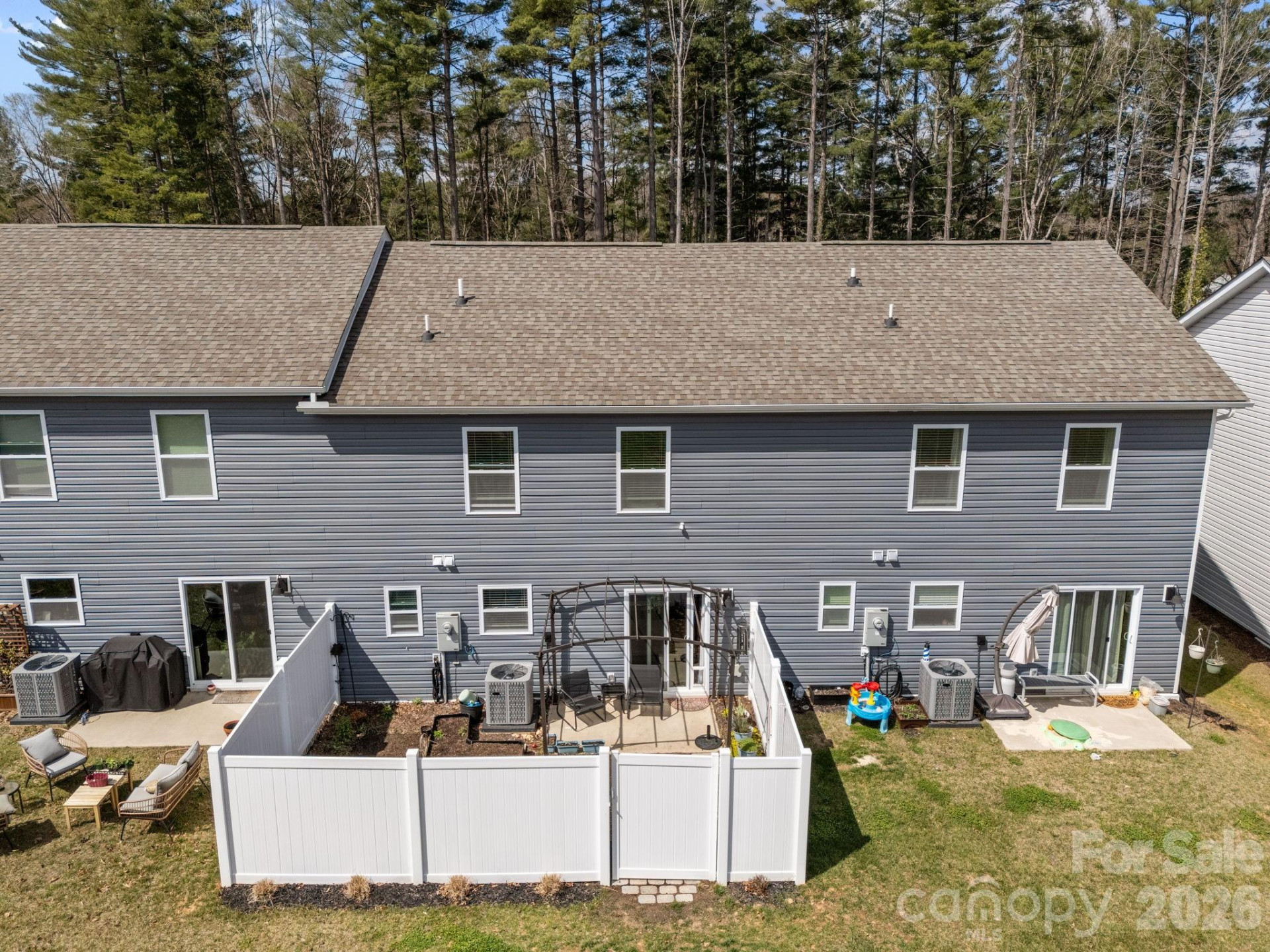 83 Malcolm Court - Photo 30