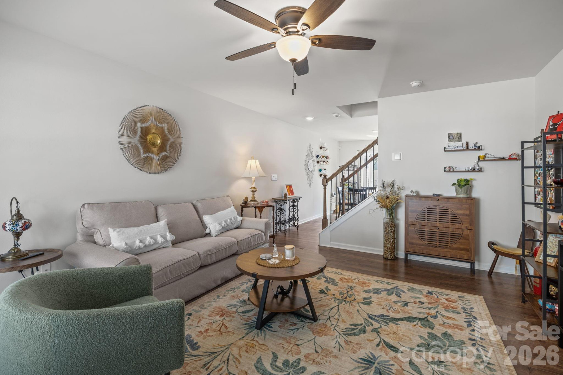 83 Malcolm Court - Photo 4