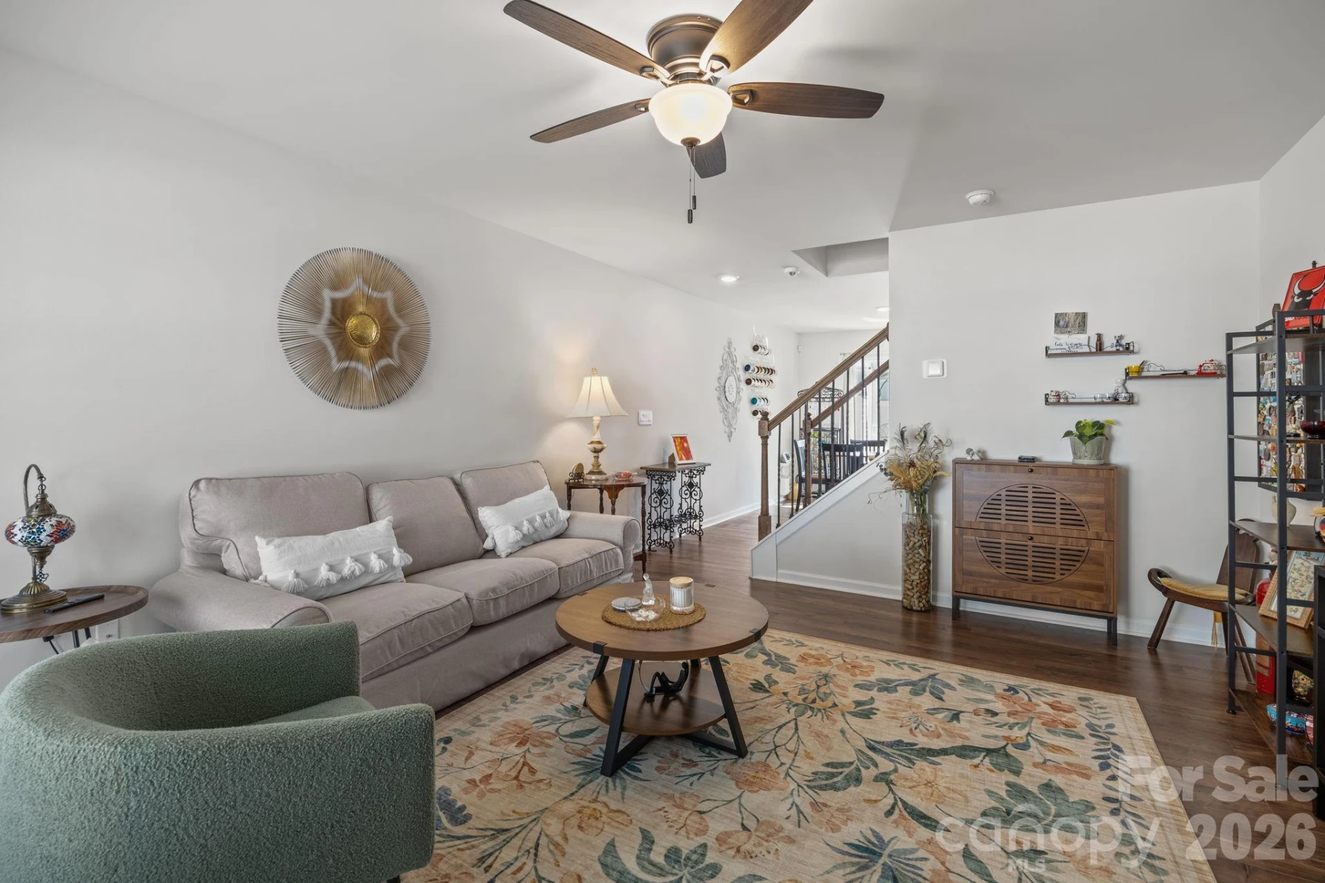 83 Malcolm Court - Photo 4