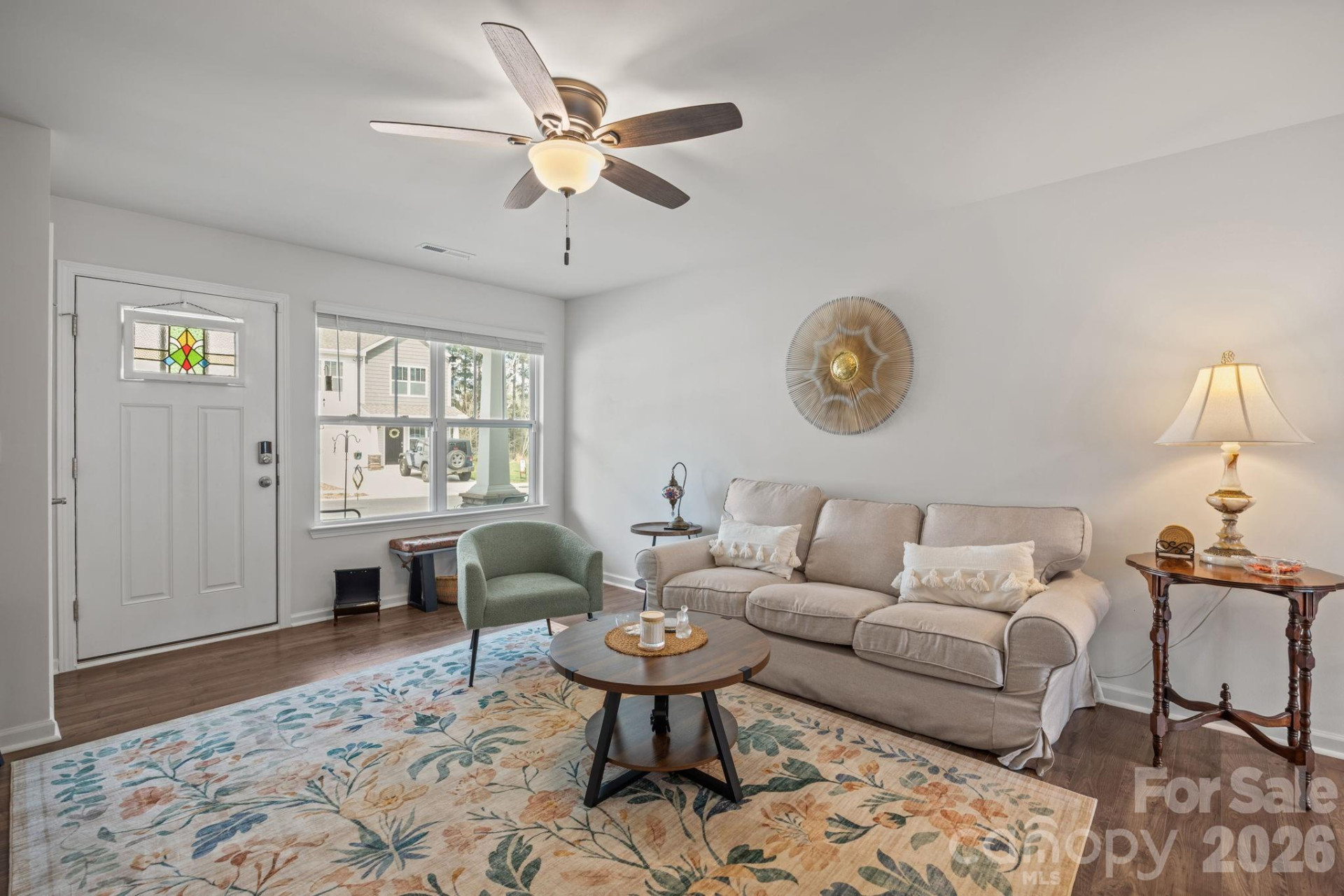 83 Malcolm Court - Photo 6