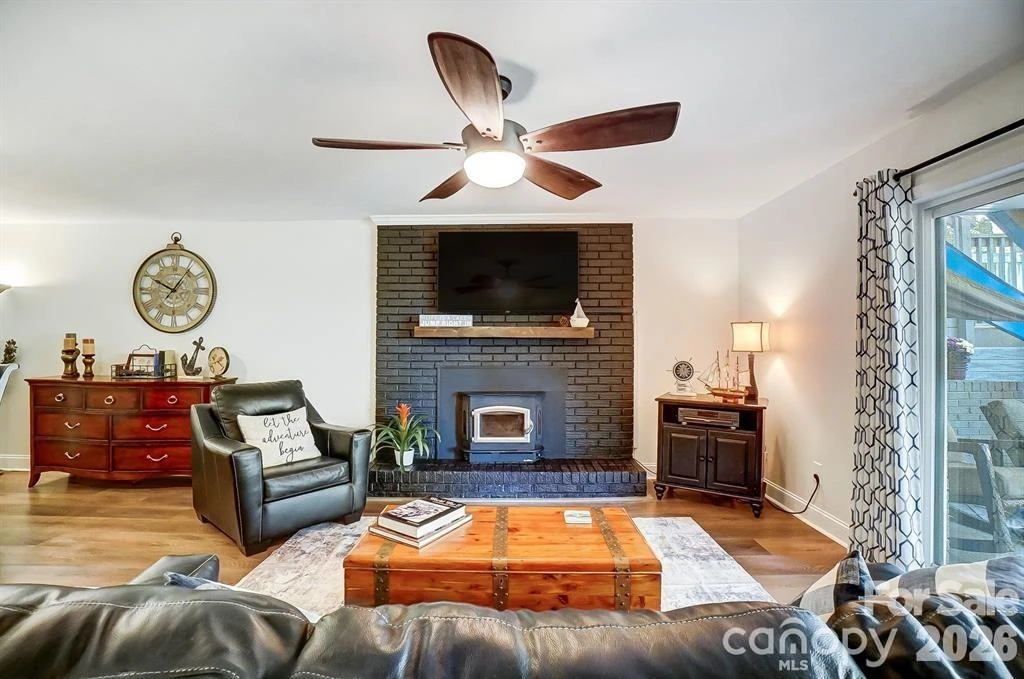 9542 Riviera Drive - Photo 18