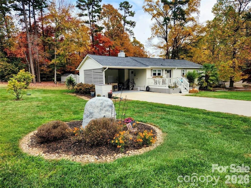 9542 Riviera Drive - Photo 3