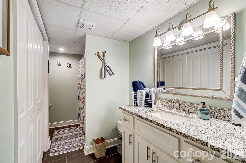 9542 Riviera Drive - Photo 23