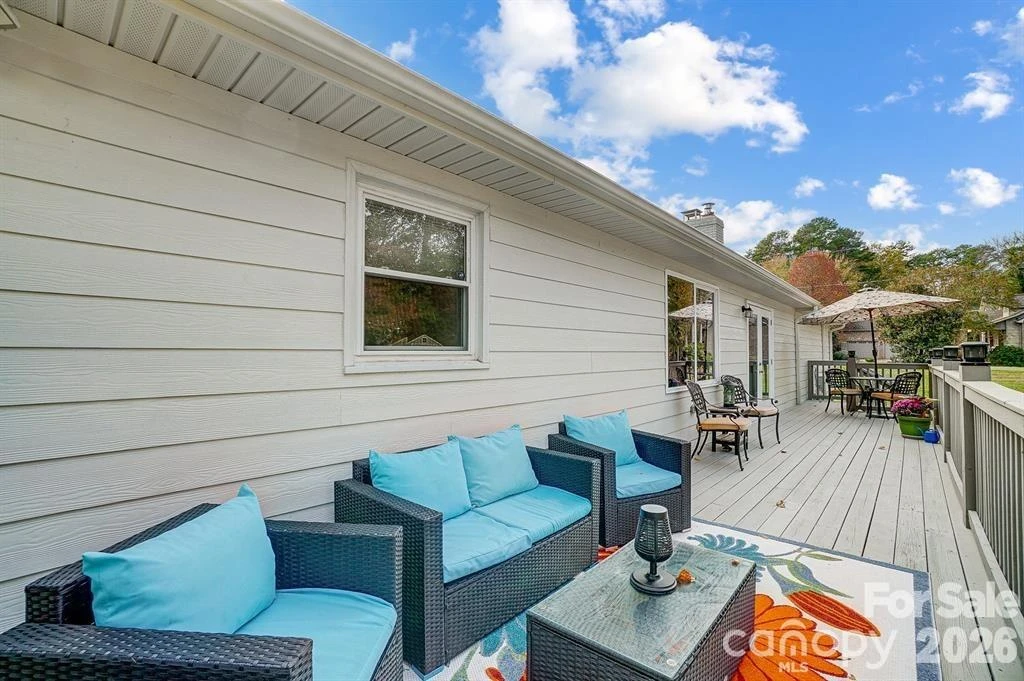9542 Riviera Drive - Photo 25