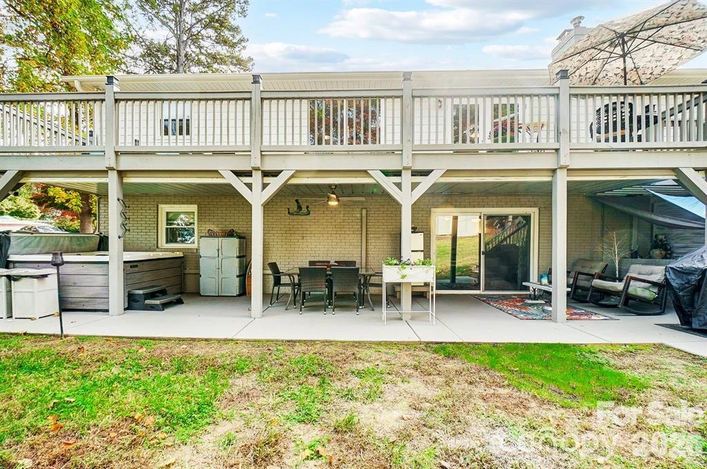 9542 Riviera Drive - Photo 38