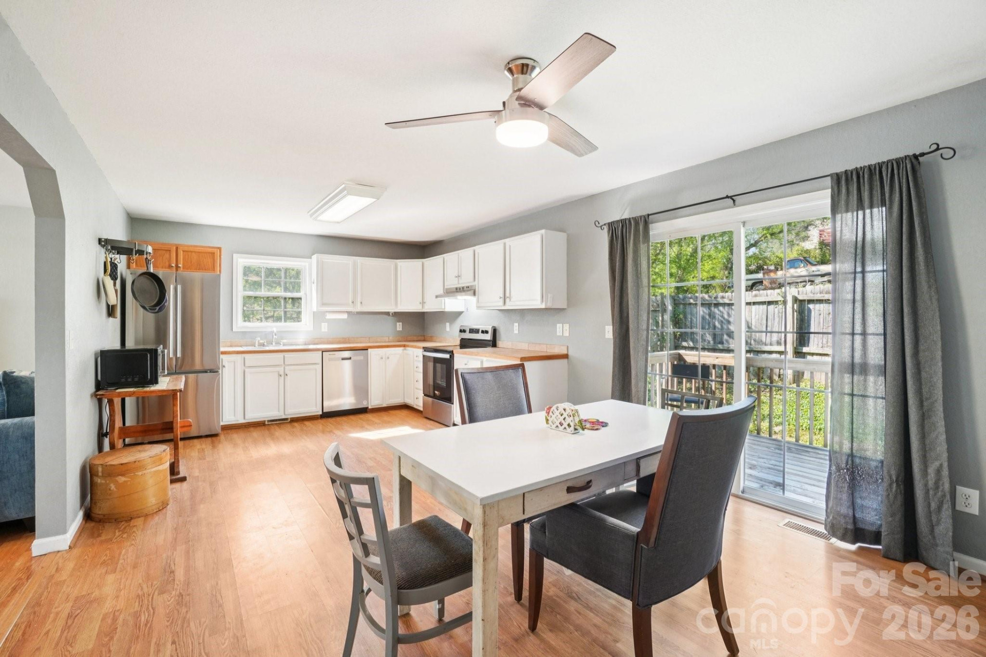 153 Hudson Street - Photo 11