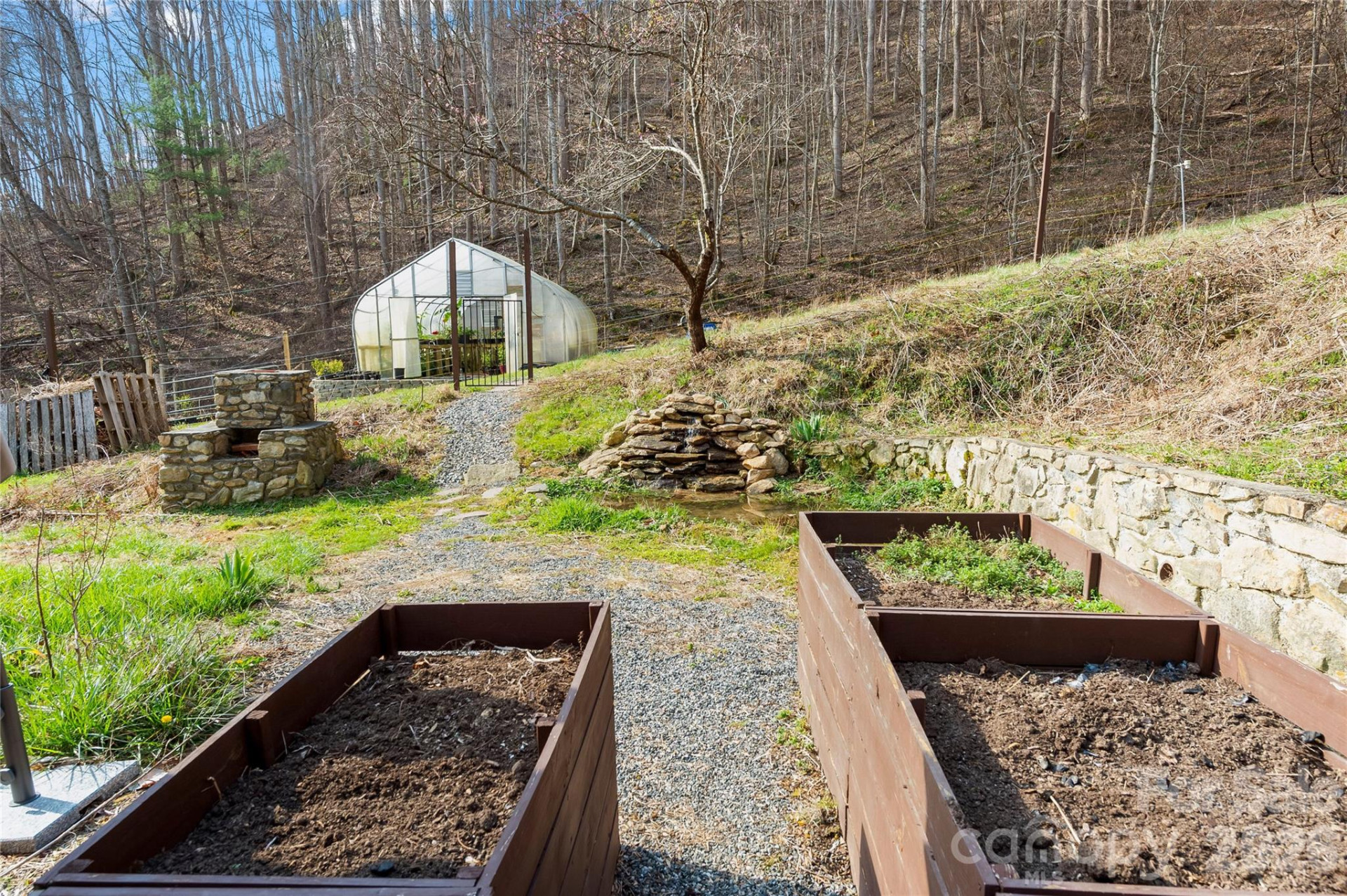 1105 Griffin Branch Road - Photo 32