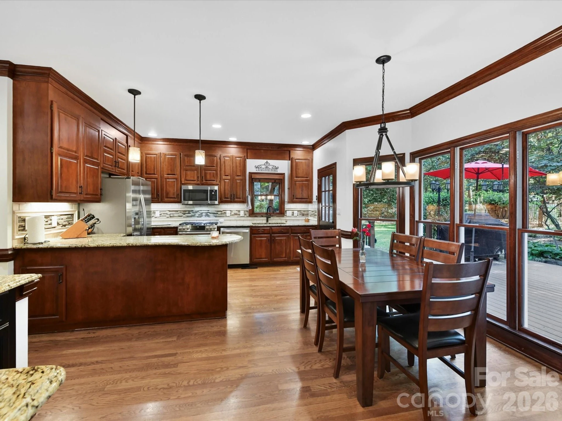 8715 Cahill Lane - Photo 14