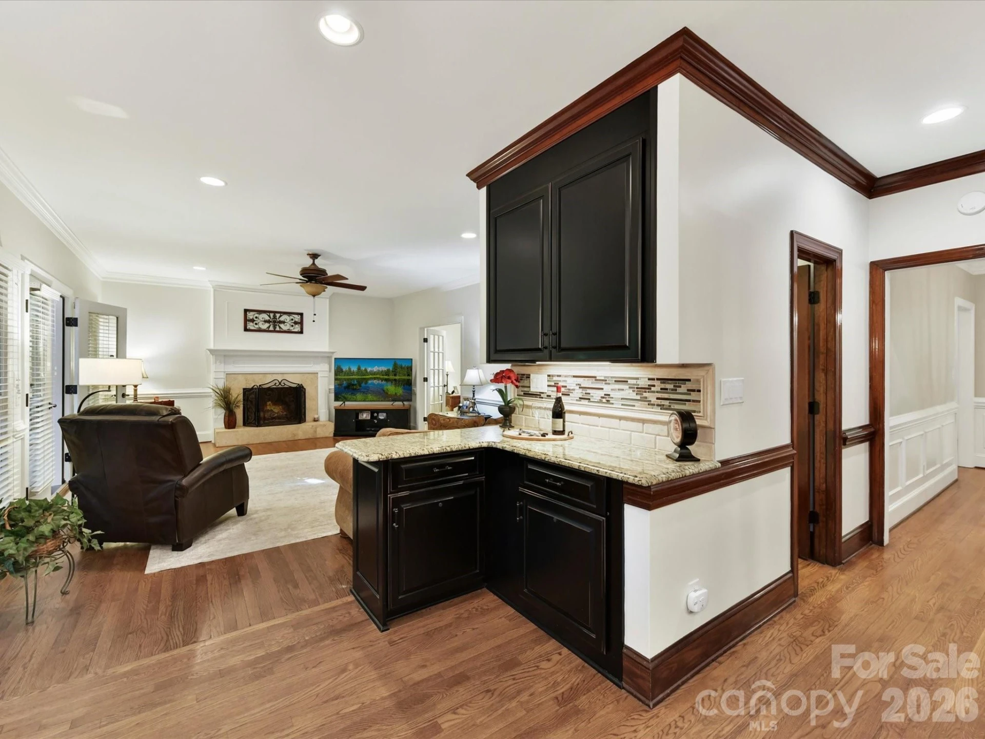 8715 Cahill Lane - Photo 15