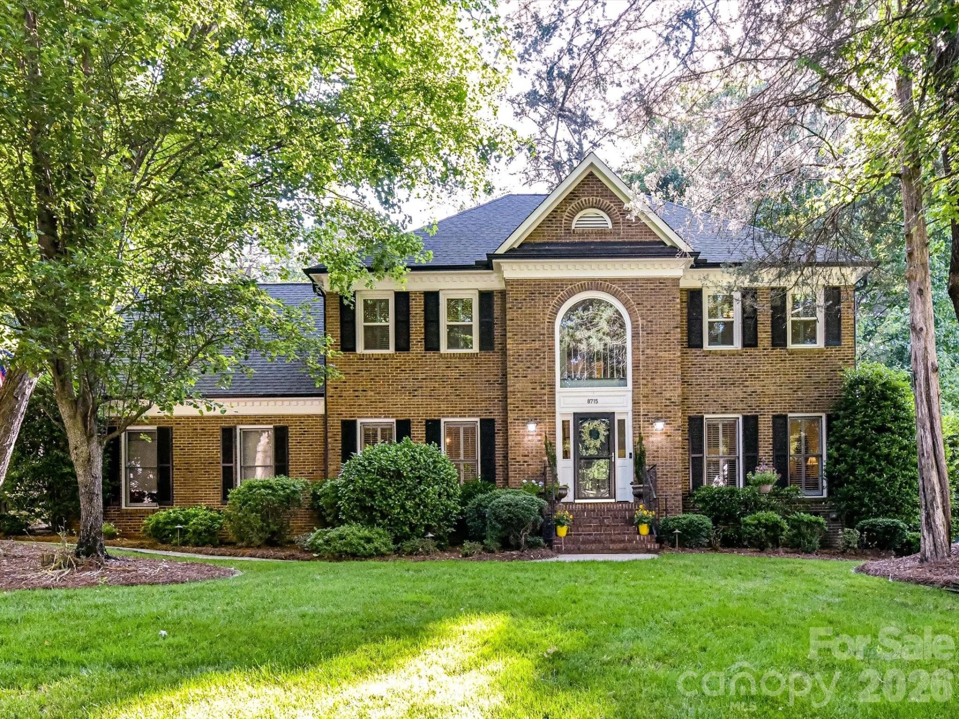 8715 Cahill Lane - Photo 3