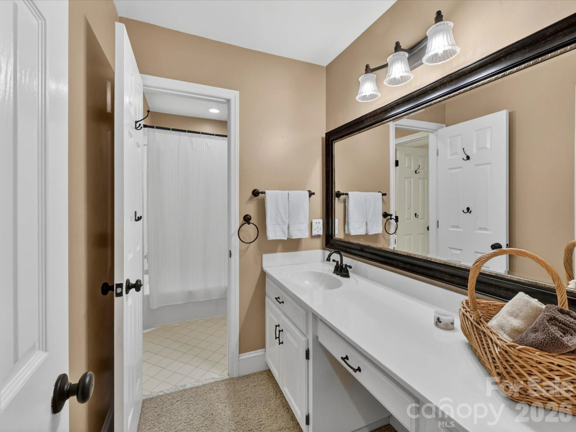 8715 Cahill Lane - Photo 35