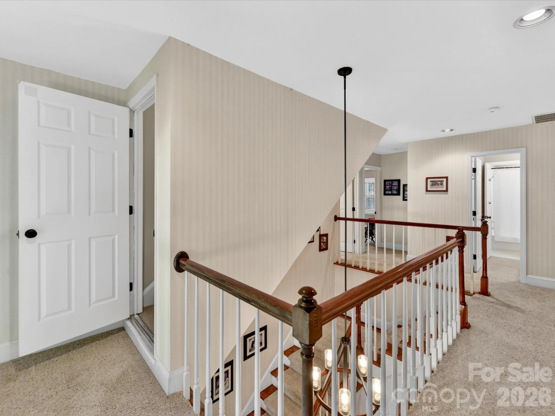 8715 Cahill Lane - Photo 40