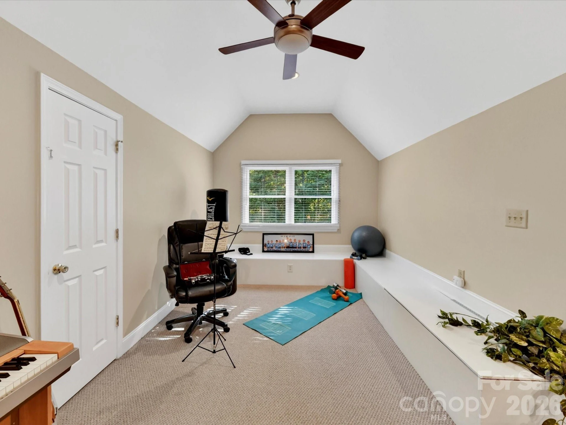 8715 Cahill Lane - Photo 41